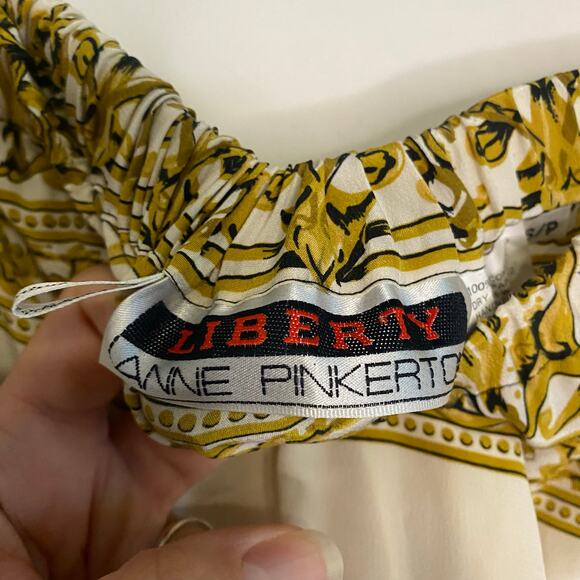 Vintage Anne Pinkerton Silk Skirt Gold French Royal Crest Size Small Medium - Picture 5 of 16